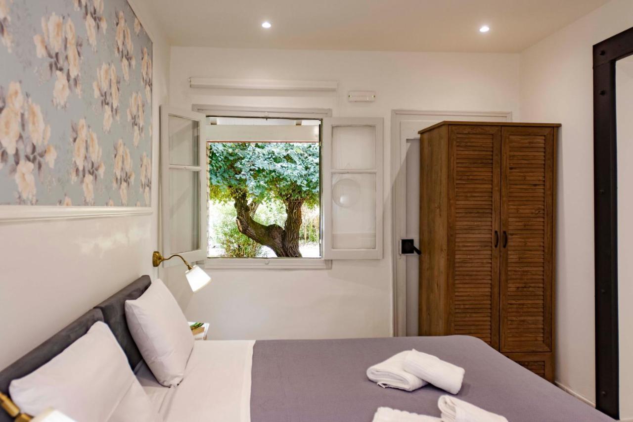 Seascape Elegant Residence Gouvia Marina Kontokali Extérieur photo