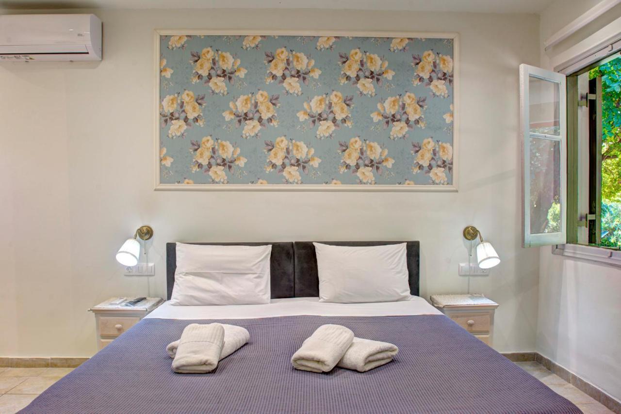 Seascape Elegant Residence Gouvia Marina Kontokali Extérieur photo