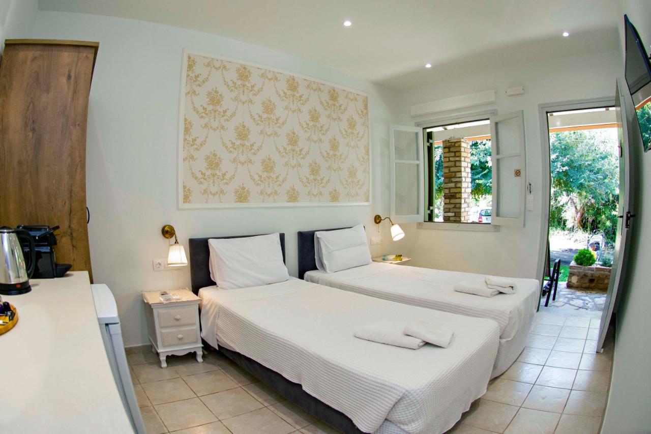 Seascape Elegant Residence Gouvia Marina Kontokali Extérieur photo